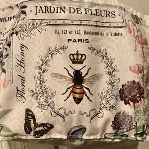 Meet your Posher, Monica